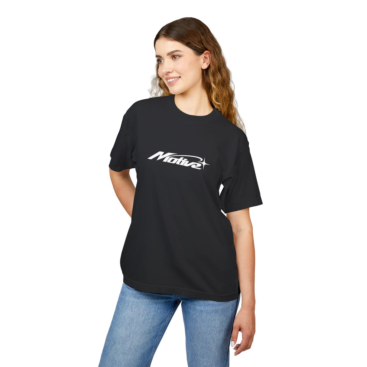 Motive modern logo tee