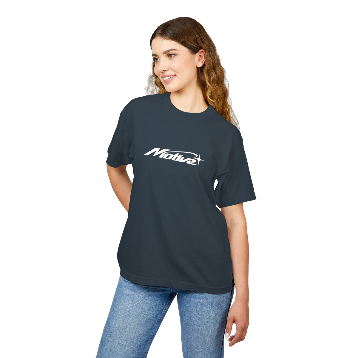 Motive modern logo tee